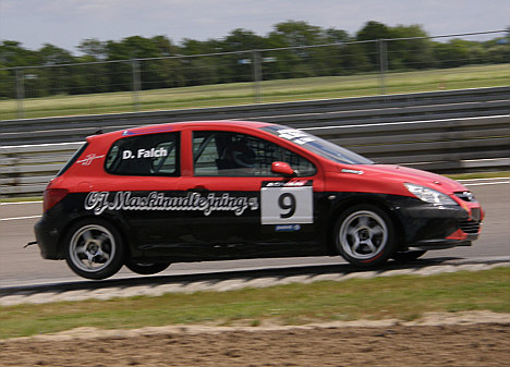 David Falch skifer denne weekend den trofaste rød/sorte 307'er ud med en helt ny 308 racer.